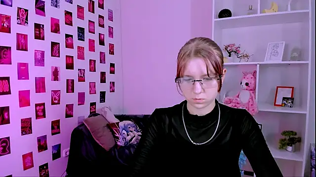 gloria bubble online show from 06/16/26, 07:05