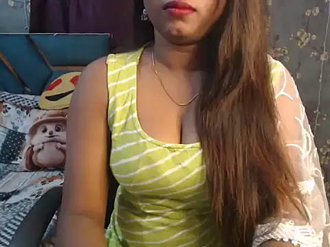 Snapshot of hot_riaa25 chatting on 11/01/25, 08:11 hot riaa25 online show from 11/01/25, 08:11