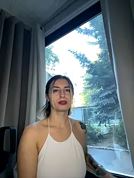 Ella Vee online show from 09/16/25, 04:46