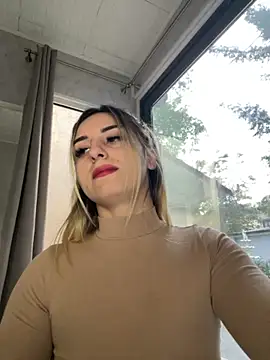 Ella Vee online show from 09/26/25, 05:33