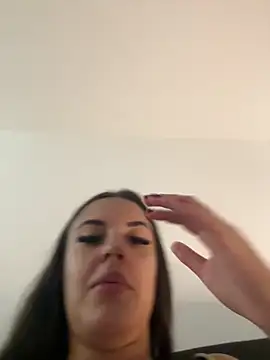 Snapshot of gaucha5 chatting on 04/16/26, 04:41 gaucha5 online show from 04/16/26, 04:41