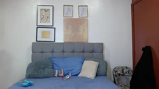  naomi s online show from 04/05/26, 01:30