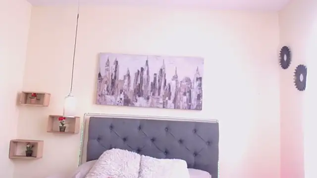  naomi s online show from 05/22/26, 03:06