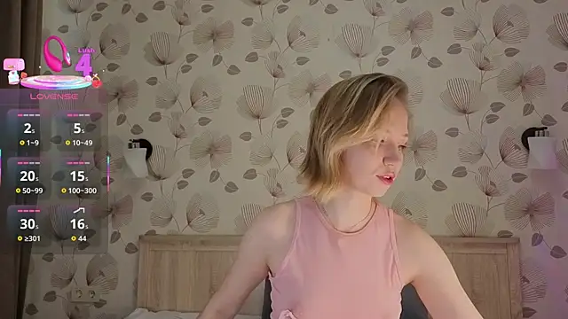 ameliamurrr online show from 10/12/25, 08:35