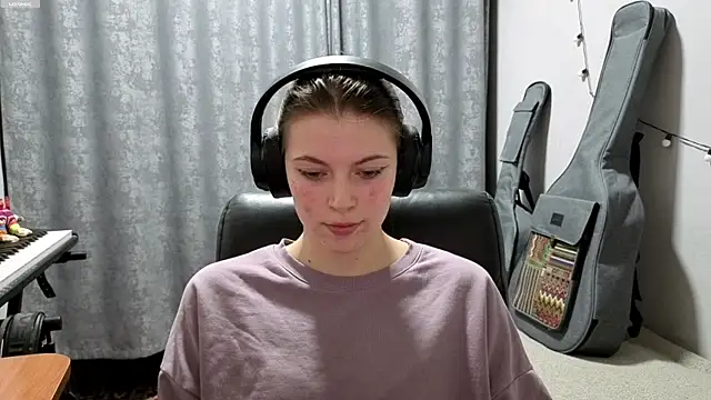 CutieAnny online show from 05/06/26, 09:09