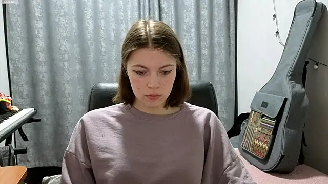 CutieAnny online show from 05/21/26, 08:16