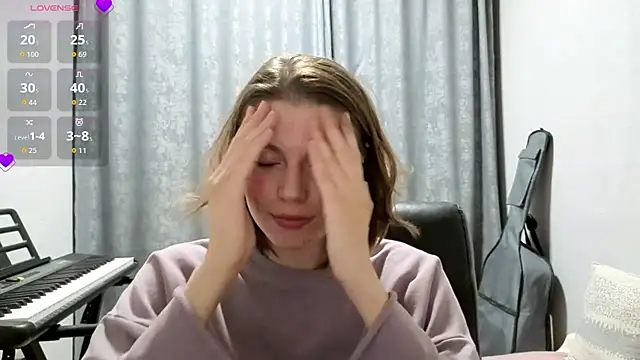 CutieAnny online show from 06/08/26, 08:53