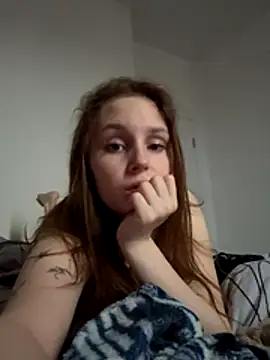 HoneyLace  online show from 12/03/25, 11:08