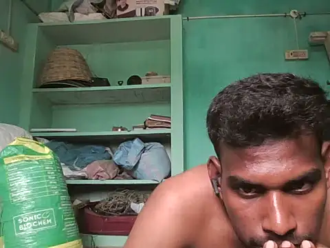 Snapshot of Tamilgud23 chatting on 10/20/25, 06:47 Tamilgud23 online show from 10/20/25, 06:47