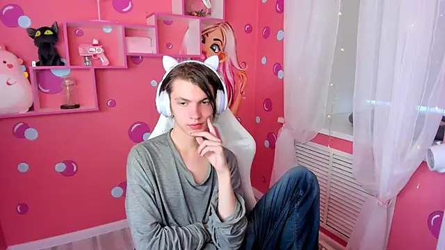 OttoWilliams online show from 09/30/25, 05:56