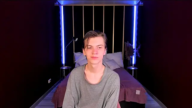 OttoWilliams online show from 10/17/25, 09:17