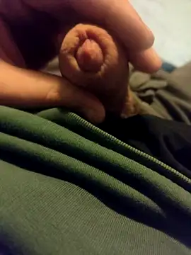 Snapshot of __Mike___ chatting on 09/27/25, 05:40   Mike    online show from 09/27/25, 05:40