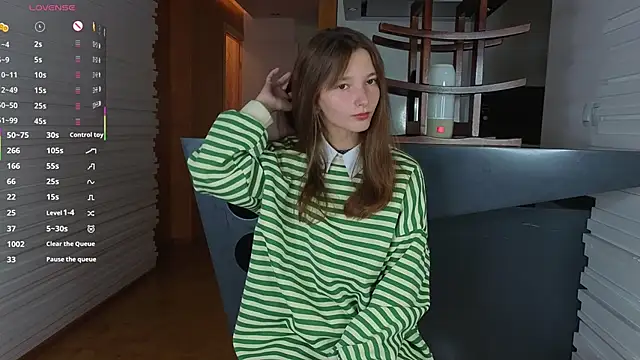 Snapshot of DongMolt chatting on 09/13/25, 05:13 DongMolt online show from 09/13/25, 05:13