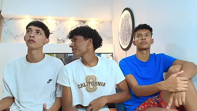 LONDON BOYS1 online show from 10/05/25, 01:15