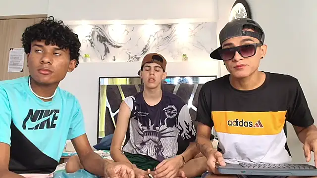 YOUNGS GUYS online show from 09/14/25, 07:24