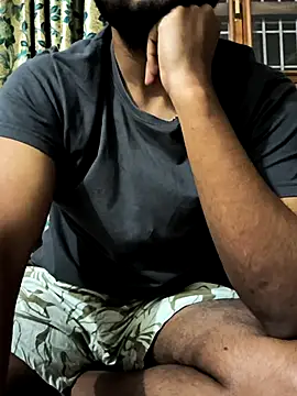 Snapshot of hunk7714 chatting on 11/14/25, 05:33 hunk7714 online show from 11/14/25, 05:33