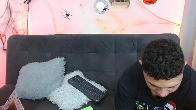 antonella n brian online show from 10/17/25, 06:43