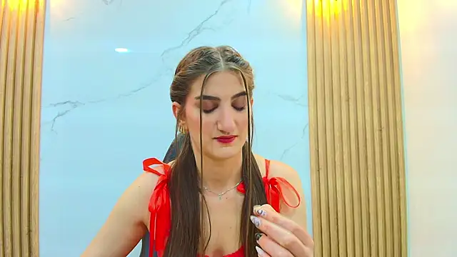 Dafne castro  online show from 07/18/26, 06:12