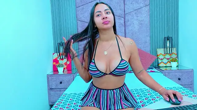 Snapshot of PamelaRamirez chatting on 10/24/25, 12:45 PamelaRamirez online show from 10/24/25, 12:45