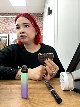 VeronicaLine online show from 09/28/25, 04:18