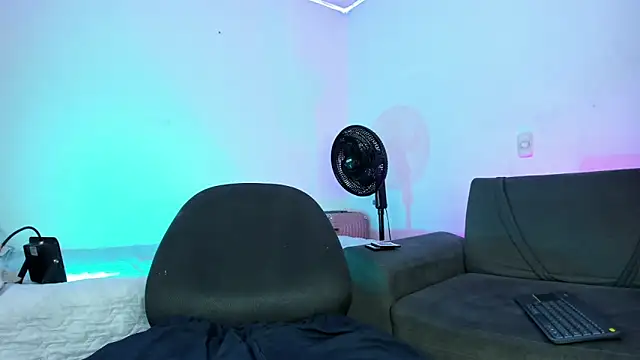 twinkDuohot online show from 05/05/26, 06:49