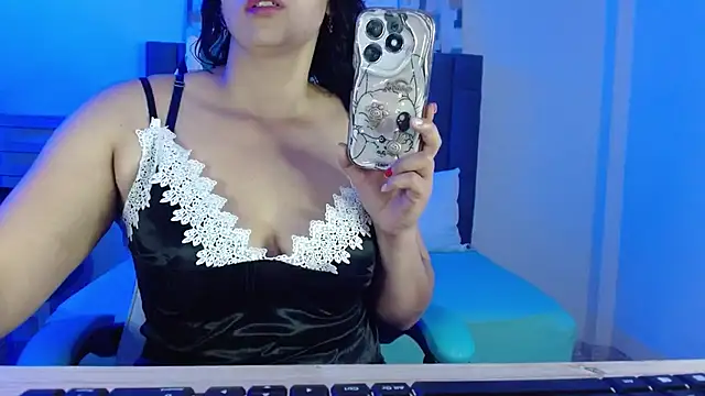Camille lov online show from 09/08/25, 06:51
