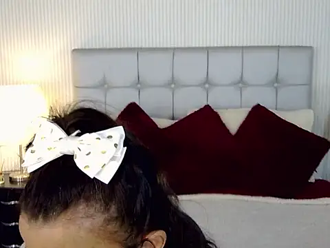 Perla vonrose online show from 09/10/25, 07:14