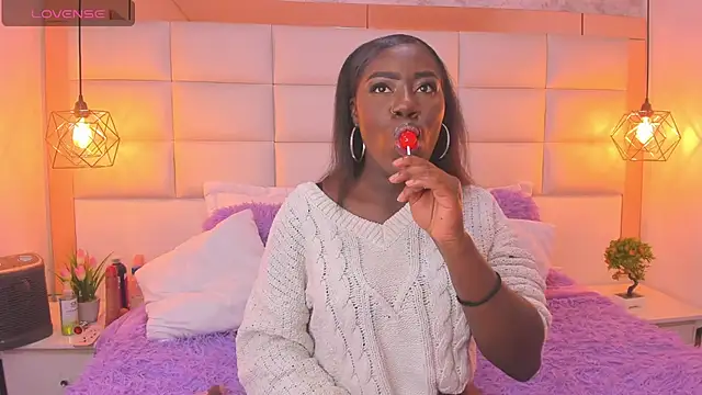 asha makena online show from 09/12/25, 04:34
