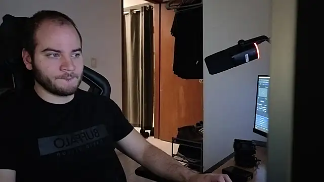 Snapshot of Paul00474 chatting on 11/06/25, 04:41 Paul00474 online show from 11/06/25, 04:41