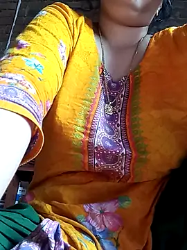 Snapshot of Cute_Pagli chatting on 10/09/25, 07:28 Cute Pagli online show from 10/09/25, 07:28