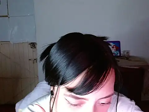 paola    online show from 09/12/25, 05:07