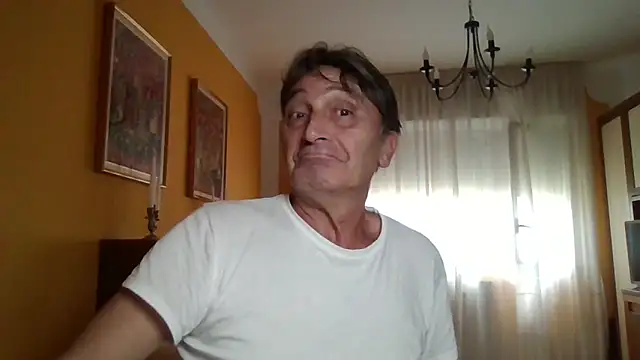 lattediyak online show from 09/24/25, 01:25