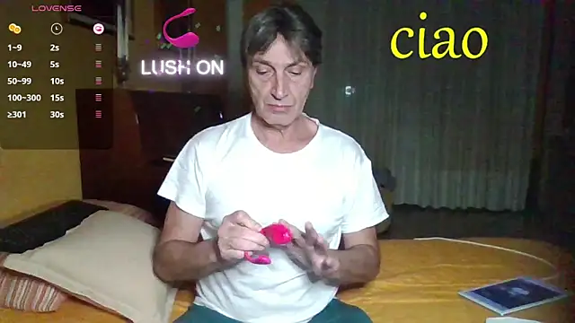 lattediyak online show from 11/12/25, 02:23