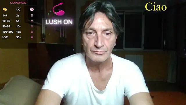 Snapshot of lattediyak chatting on 07/18/26, 12:48 lattediyak online show from 07/18/26, 12:48