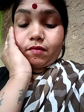 Snapshot of Rashili_jaan chatting on 01/18/26, 10:41 Rashili jaan online show from 01/18/26, 10:41