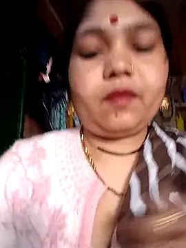 Snapshot of Rashili_jaan chatting on 02/13/26, 11:28 Rashili jaan online show from 02/13/26, 11:28
