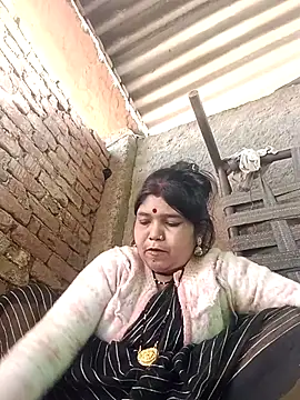 Snapshot of Rashili_jaan chatting on 02/17/26, 03:58 Rashili jaan online show from 02/17/26, 03:58