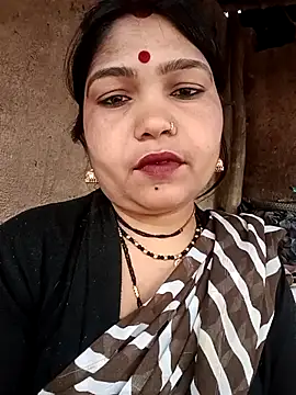 Snapshot of Rashili_jaan chatting on 02/23/26, 09:39 Rashili jaan online show from 02/23/26, 09:39
