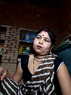 Snapshot of Rashili_jaan chatting on 02/28/26, 12:39 Rashili jaan online show from 02/28/26, 12:39