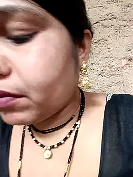 Snapshot of Rashili_jaan chatting on 03/02/26, 03:52 Rashili jaan online show from 03/02/26, 03:52