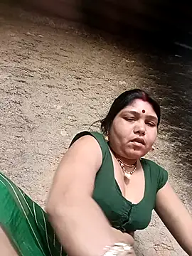 Snapshot of Rashili_jaan chatting on 04/30/26, 02:40 Rashili jaan online show from 04/30/26, 02:40