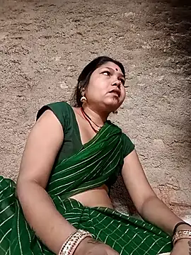 Snapshot of Rashili_jaan chatting on 05/05/26, 03:14 Rashili jaan online show from 05/05/26, 03:14