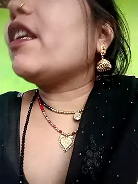 Snapshot of Rashili_jaan chatting on 05/09/26, 12:32 Rashili jaan online show from 05/09/26, 12:32