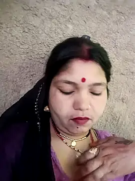 Snapshot of Rashili_jaan chatting on 05/19/26, 12:49 Rashili jaan online show from 05/19/26, 12:49