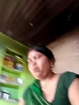 Snapshot of Rashili_jaan chatting on 05/30/26, 02:08 Rashili jaan online show from 05/30/26, 02:08