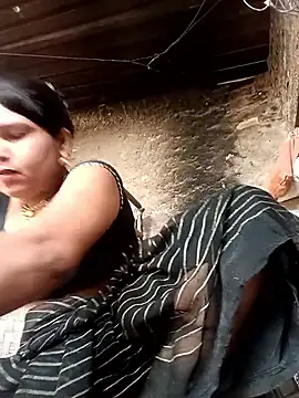 Snapshot of Rashili_jaan chatting on 06/02/26, 01:51 Rashili jaan online show from 06/02/26, 01:51