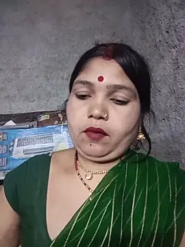 Snapshot of Rashili_jaan chatting on 06/02/26, 03:36 Rashili jaan online show from 06/02/26, 03:36