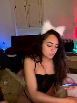 Snapshot of SereiaS chatting on 09/23/25, 02:58 SereiaS online show from 09/23/25, 02:58