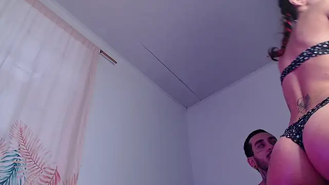 Tyler2y luna online show from 10/09/25, 05:44