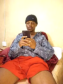 Snapshot of Hluga_25 chatting on 09/20/25, 03:18 Hluga 25 online show from 09/20/25, 03:18